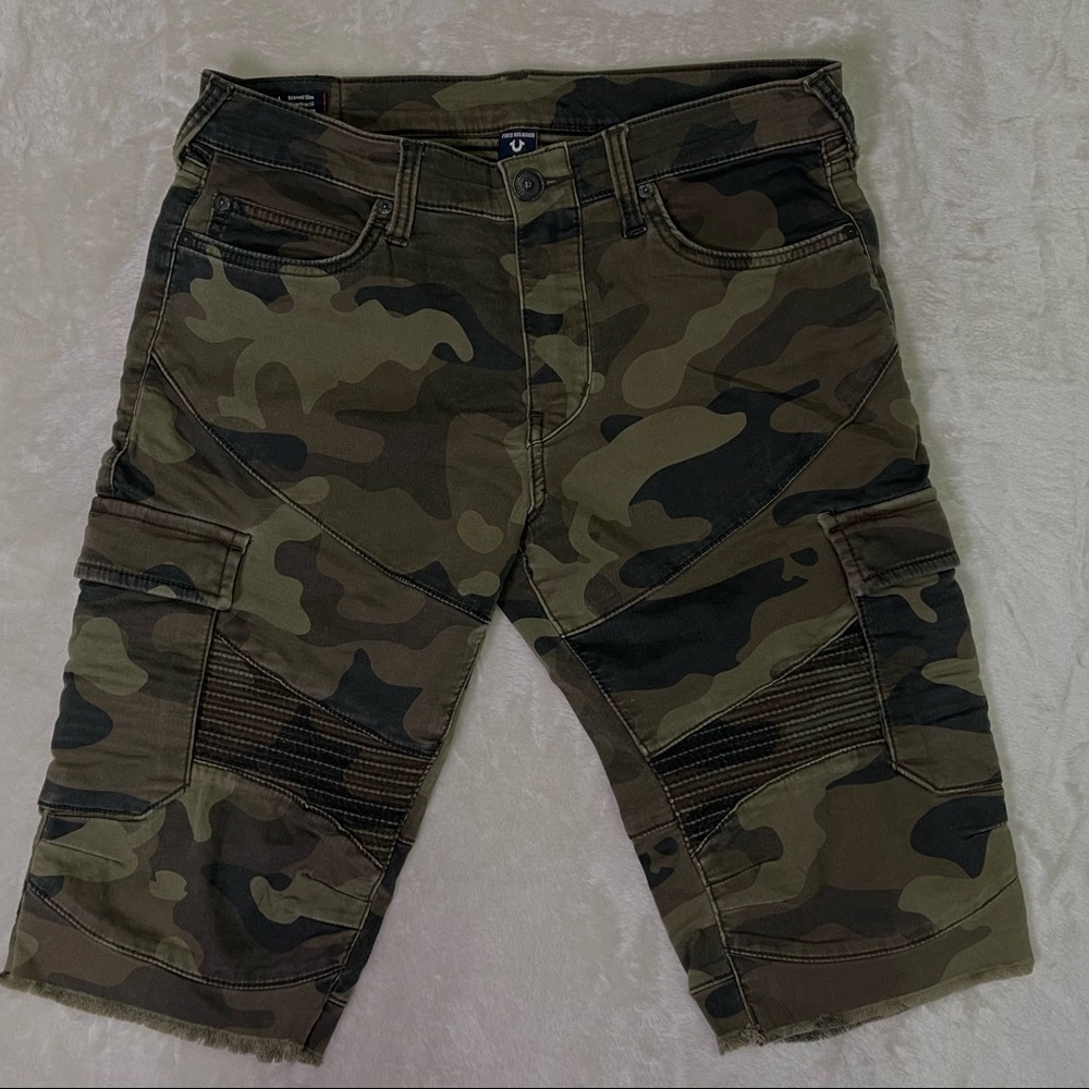 True Religion Men shorts size 31